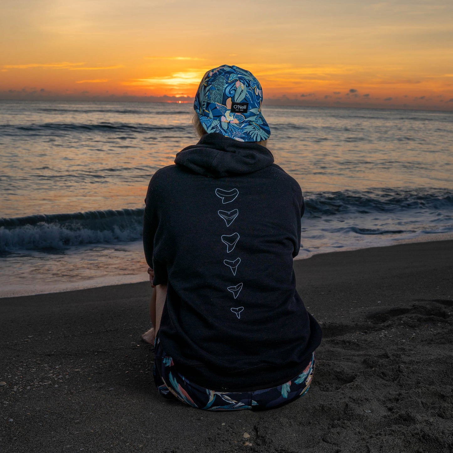 Shark Teeth Hoodie - Black